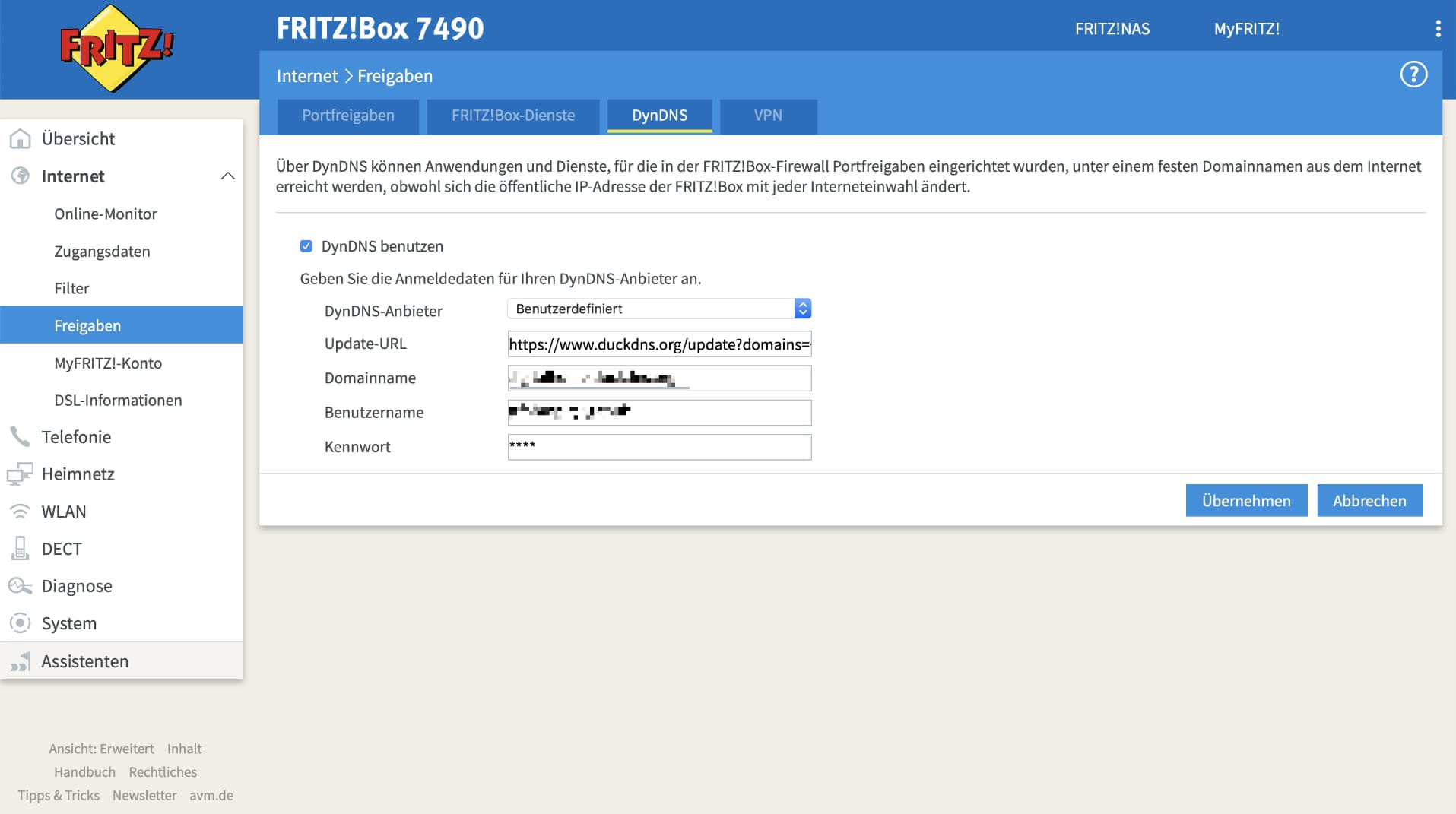 Konfiguration des DynDNS Dienstes am Beispiel einer FritzBox.